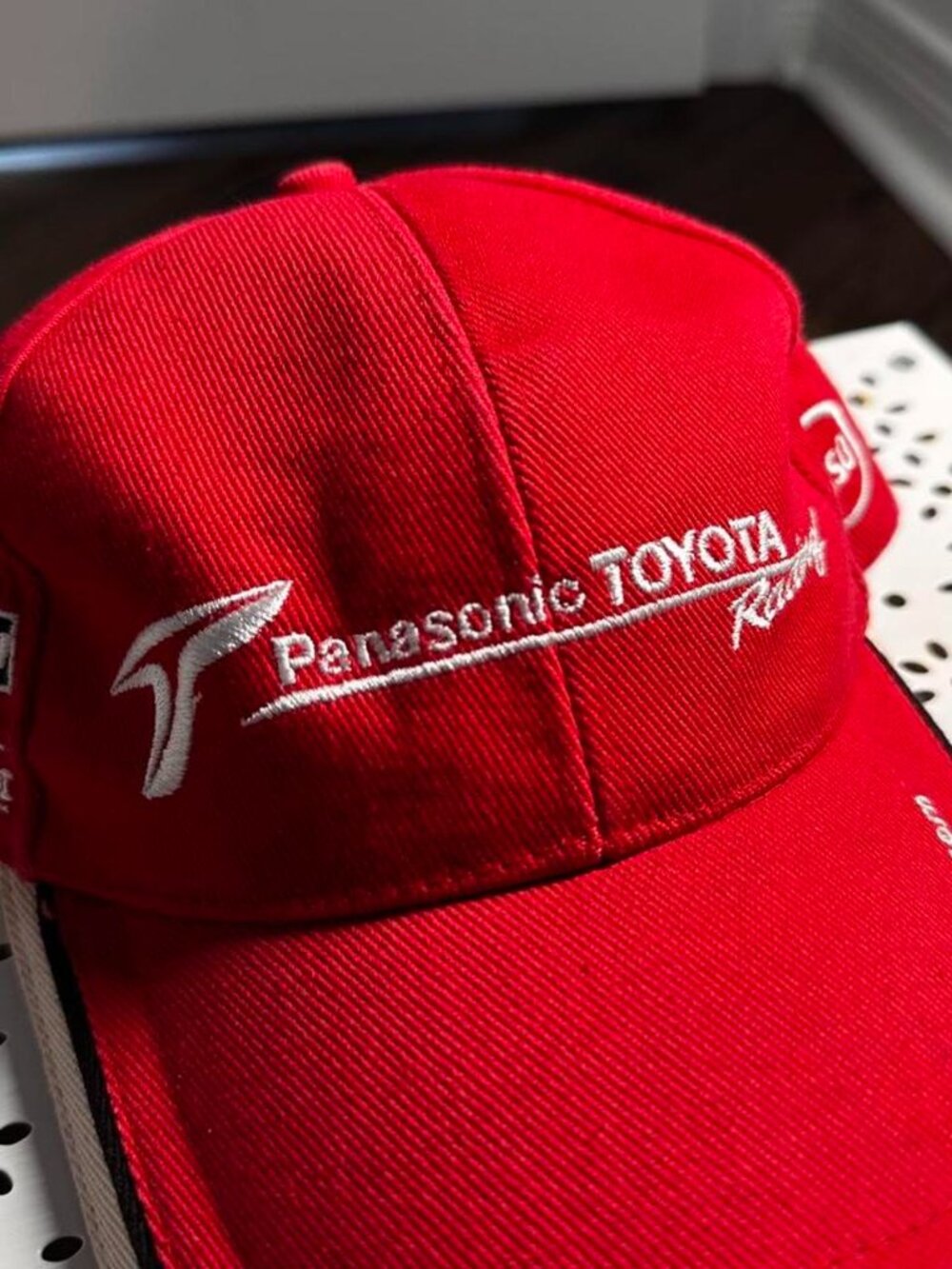 TOYOTA F1 RED RACING CAP - Picture 2 of 7